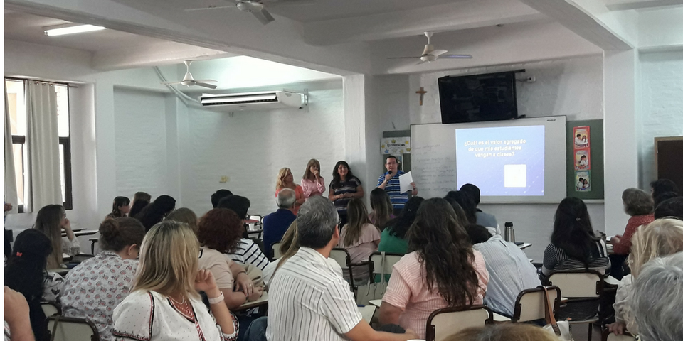 CHARLA DOCENTE 18 2