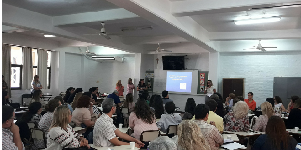CHARLA DOCENTE 18 4